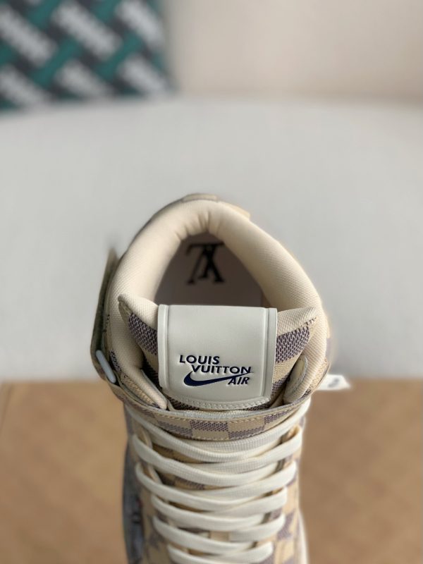 「#1676」LOUIS VUITTON X NIKE AIR FORCE 1 high Sneaker - Image 9