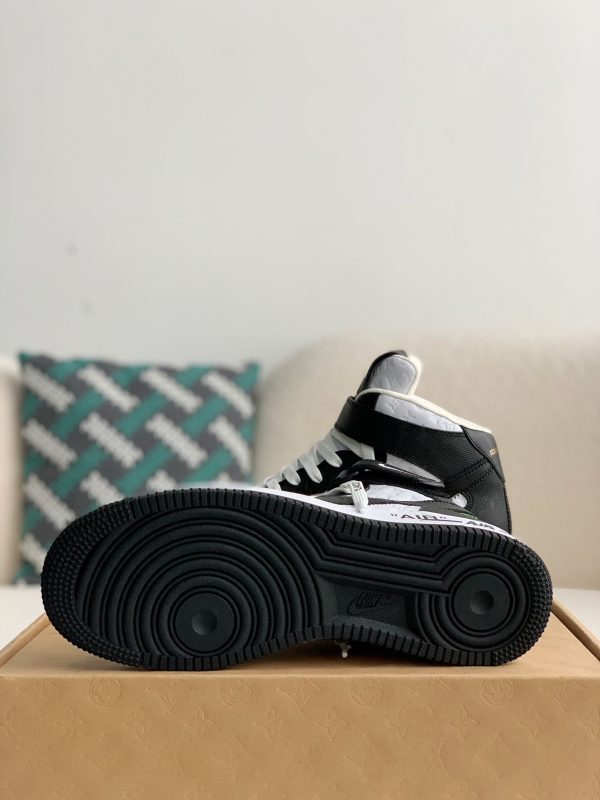 「#2394」LOUIS VUITTON   SNEAKERS - Image 5