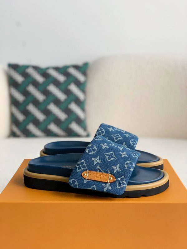 「#2434」LOUIS VUITTON SLIPPERS