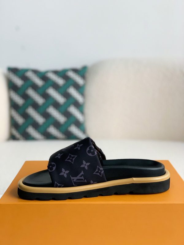 「#2435」LOUIS VUITTON SLIPPERS - Image 5