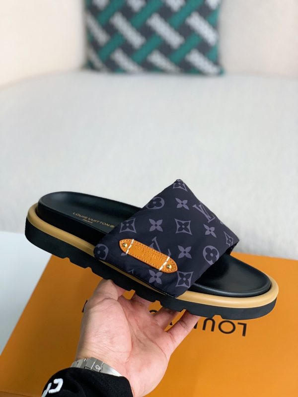 「#2435」LOUIS VUITTON SLIPPERS - Image 7