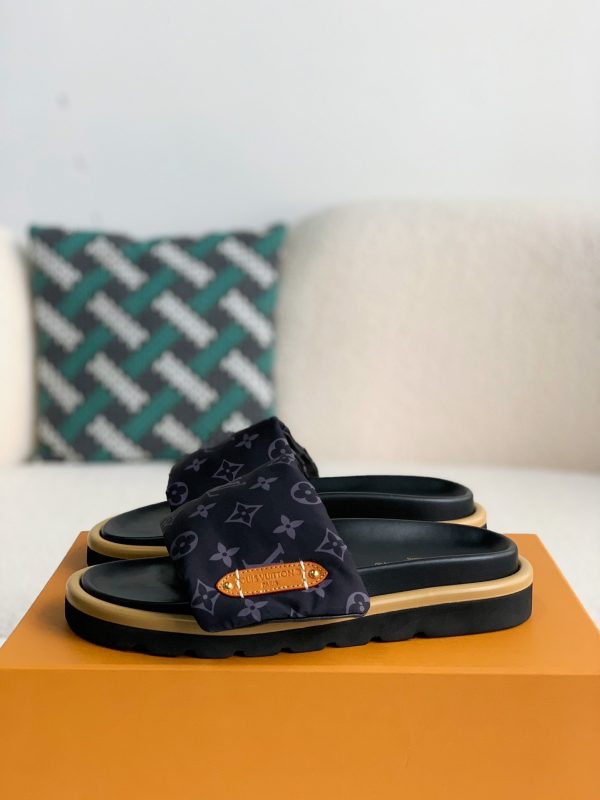 「#2435」LOUIS VUITTON SLIPPERS - Image 2