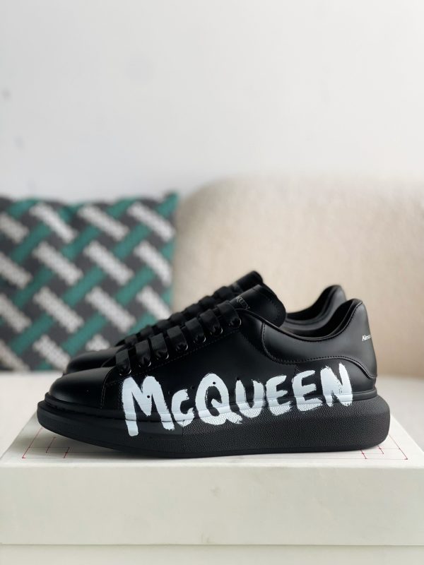 ¡¸#2618¡¹Alexander McQueen black letter Sneakers - Image 2