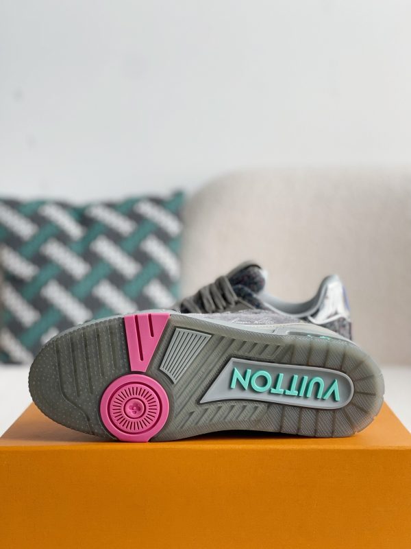 「#2659」LOUIS VUITTON SNEAKERS - Image 5