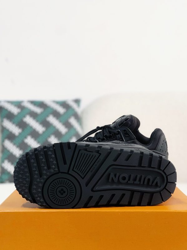 「#2739」LOUIS VUITTON TRAINER MAXI  SNEAKERS - Image 5