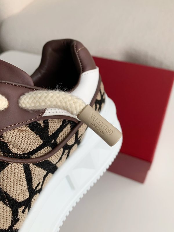 ¡¸#2786¡¹Valentino One Stud Sneakers - Image 10