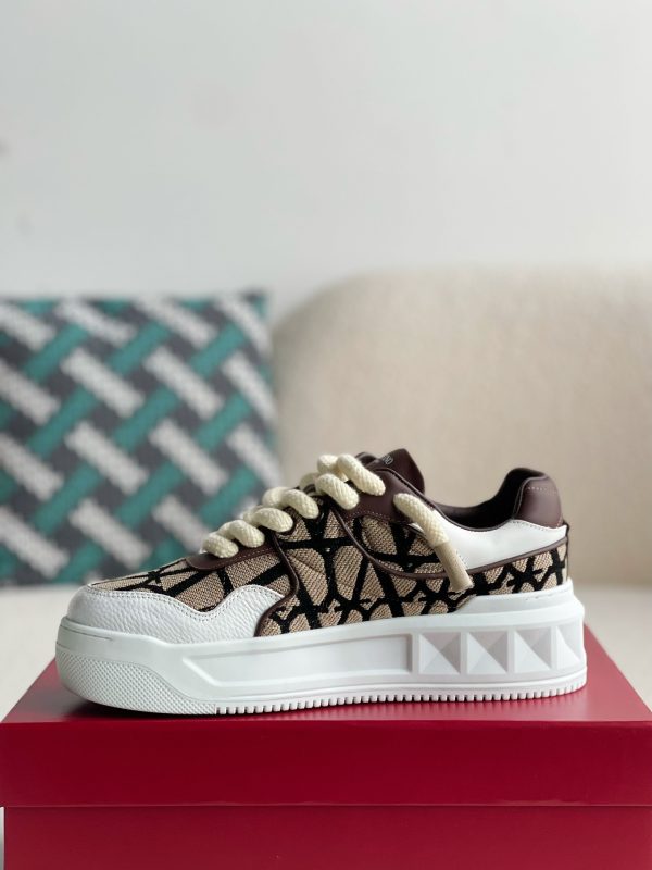 ¡¸#2786¡¹Valentino One Stud Sneakers - Image 4
