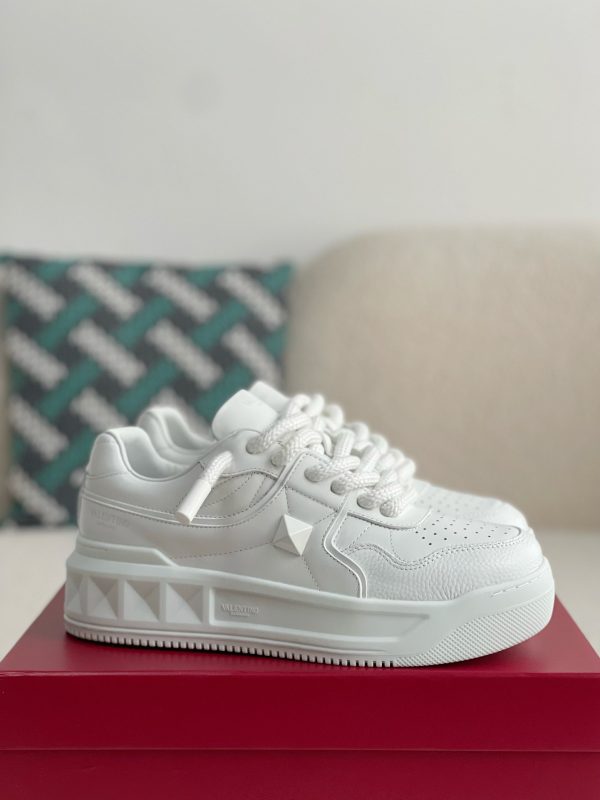 ¡¸#645¡¹Valentino one stud sneakers