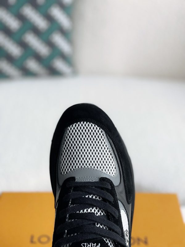「#2902」LOUIS VUITTON SNEAKERS - Image 8