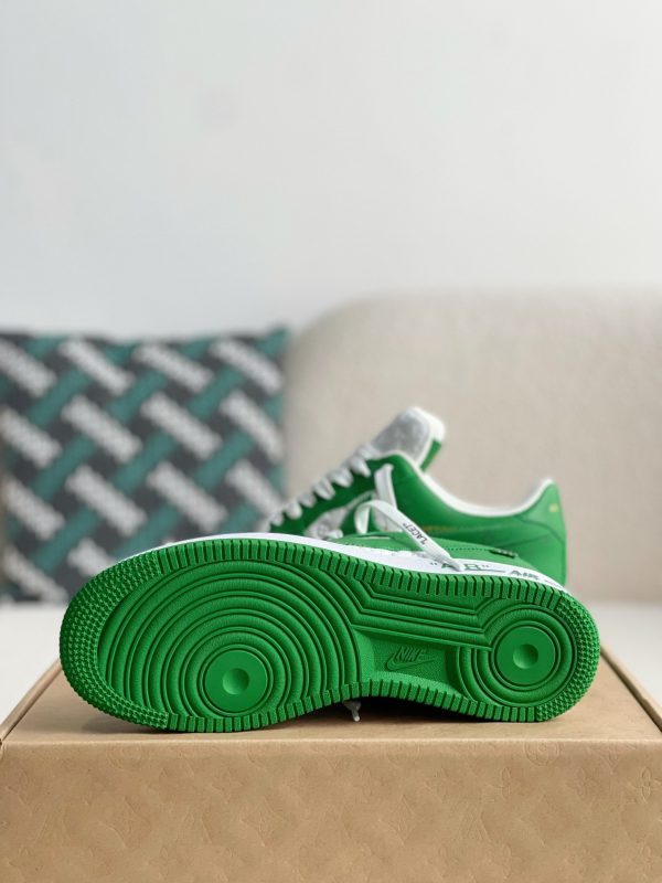 「#318」LOUIS VUITTON × NIKE AIR FORCE 1 Sneaker - Image 5