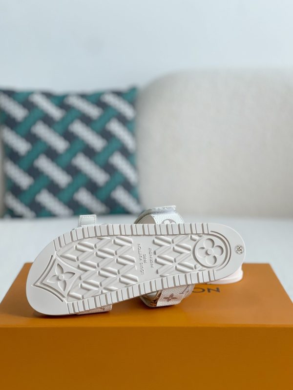 「#2916」LOUIS VUITTON SLIPPERS - Image 5