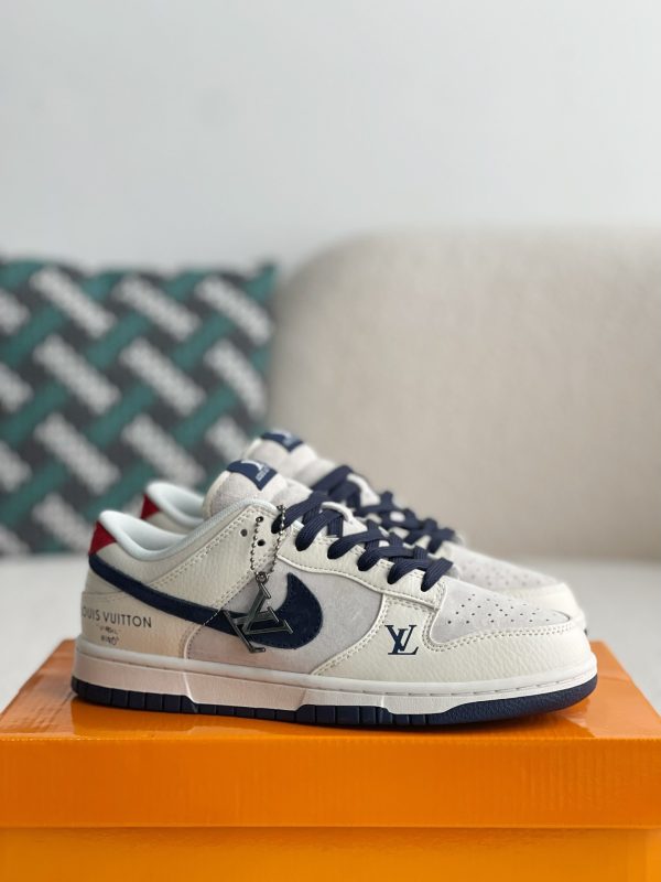 「#2953」LOUIS VUITTON x Nike Dunk Low-top board shoes