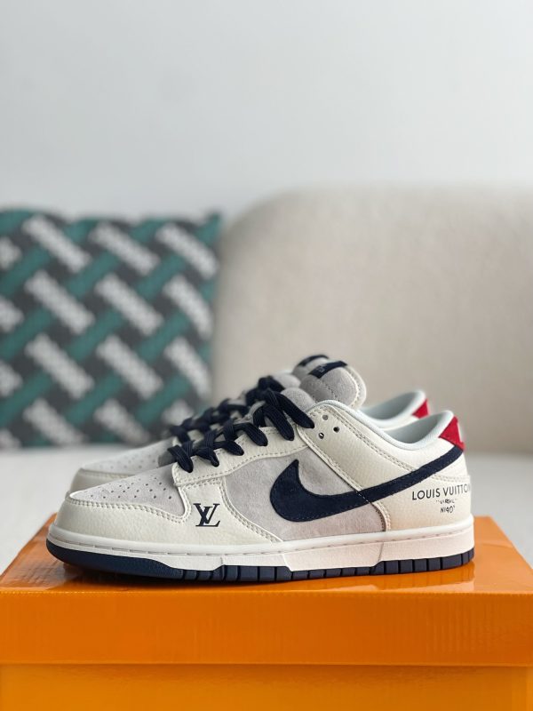 「#2953」LOUIS VUITTON x Nike Dunk Low-top board shoes - Image 2
