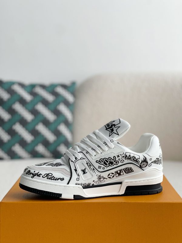 「#2968」LOUIS VUITTON SNEAKERS - Image 4