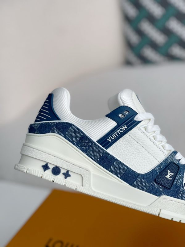 「#2988」LOUIS VUITTON SNEAKERS - Image 7