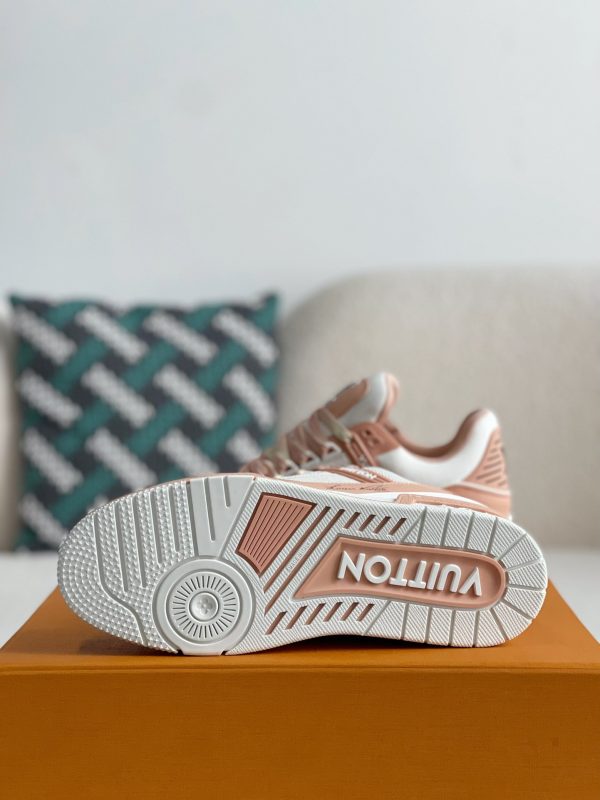 「#2999」LOUIS VUITTON SNEAKERS - Image 5