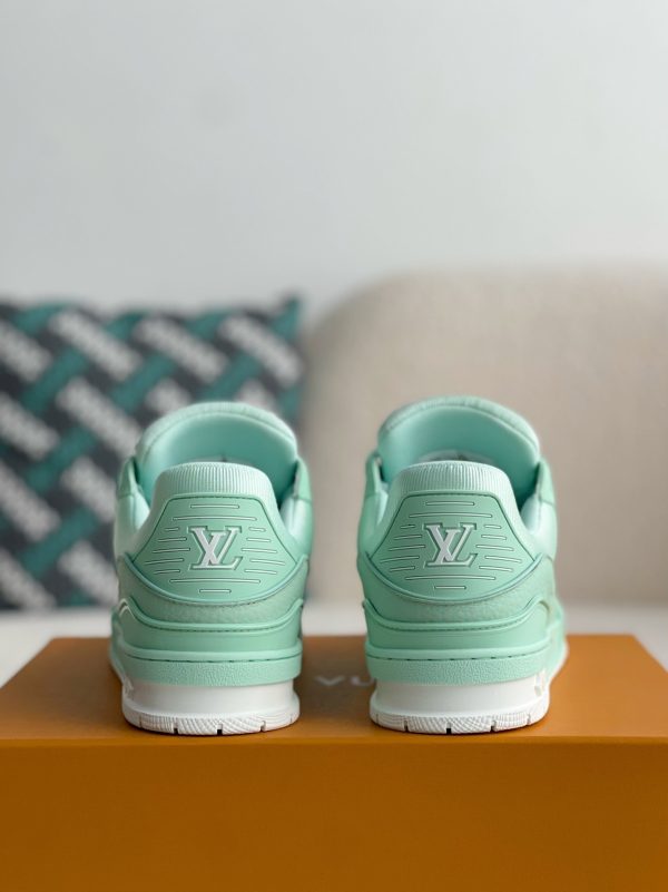 「#3005」LOUIS VUITTON SNEAKERS - Image 3