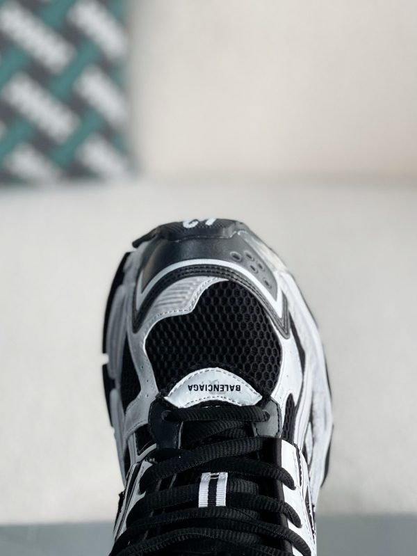 ¡¸#3006¡¹ Balenciaga Runner Sneakers - Image 9