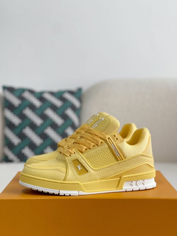 「#3037」LOUIS VUITTON SNEAKERS - Image 2