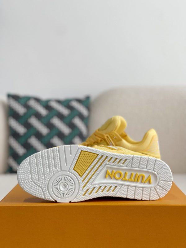 「#3037」LOUIS VUITTON SNEAKERS - Image 5