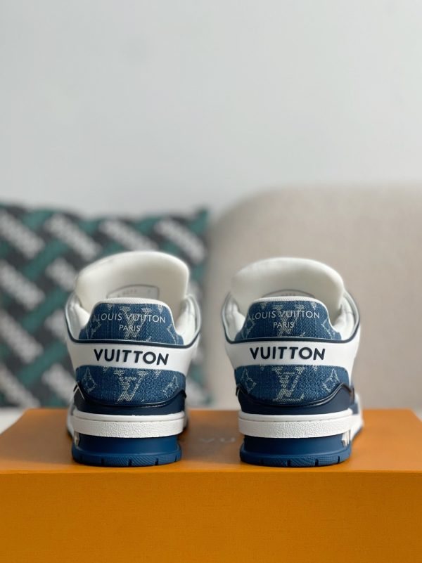 「#3048」LOUIS VUITTON SNEAKERS - Image 3
