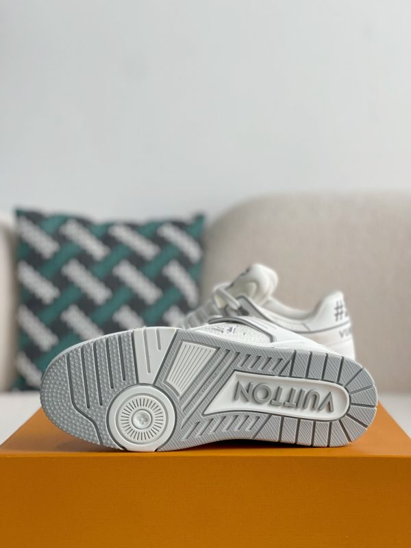 「#3051」LOUIS VUITTON SNEAKERS - Image 5