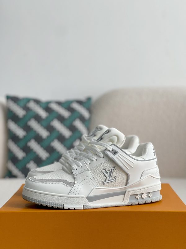 「#3051」LOUIS VUITTON SNEAKERS - Image 2