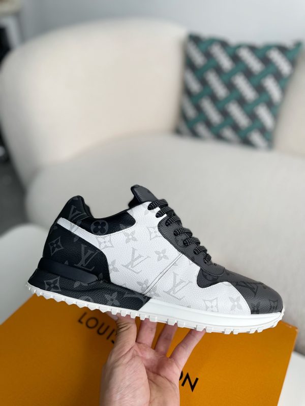 「#3052」LOUIS VUITTON SNEAKERS - Image 6
