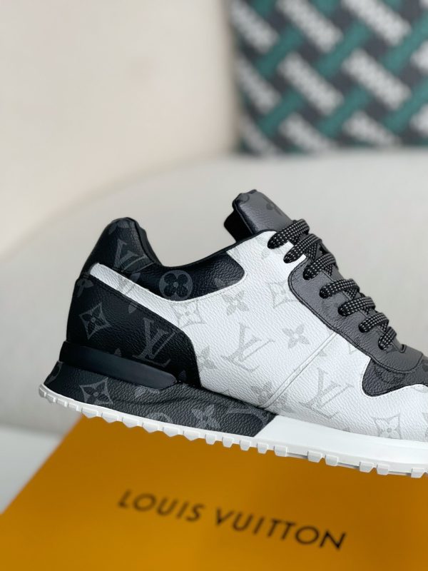 「#3052」LOUIS VUITTON SNEAKERS - Image 7