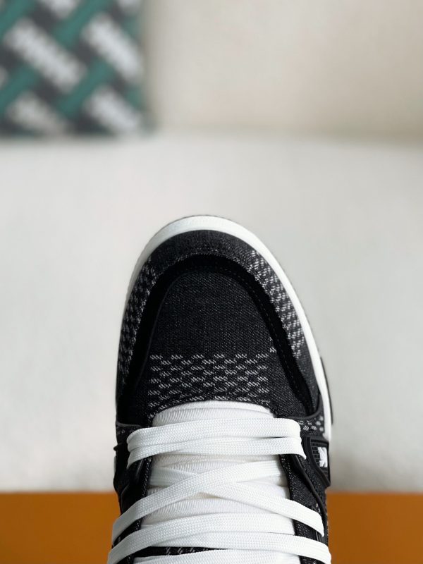 「#3077」LOUIS VUITTON SNEAKERS - Image 9