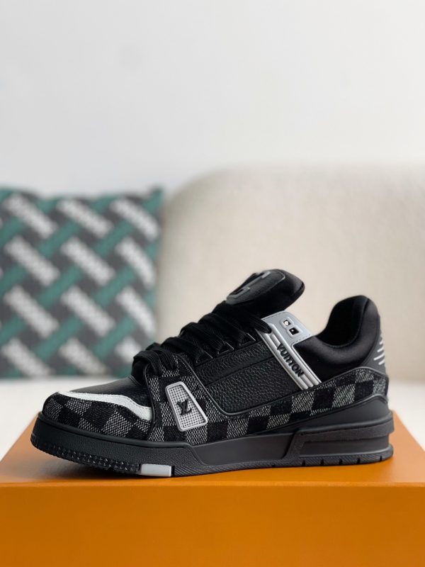 「#3078」LOUIS VUITTON SNEAKERS - Image 4
