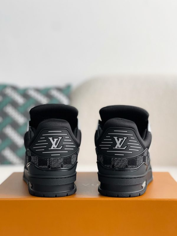 「#3078」LOUIS VUITTON SNEAKERS - Image 3