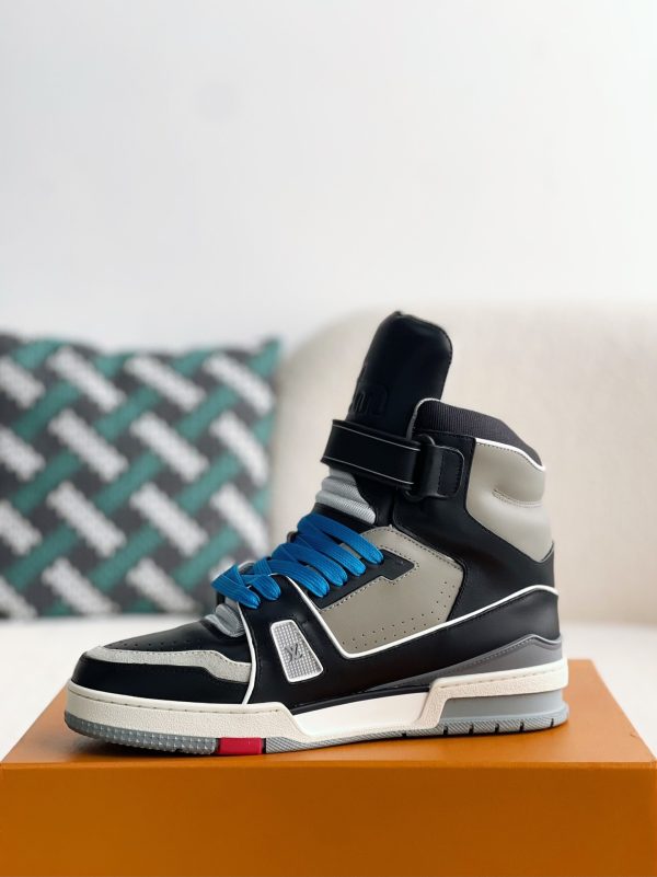 「#3105」LOUIS VUITTON TRAINER SNEAKERS - Image 4