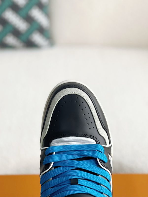 「#3105」LOUIS VUITTON TRAINER SNEAKERS - Image 8
