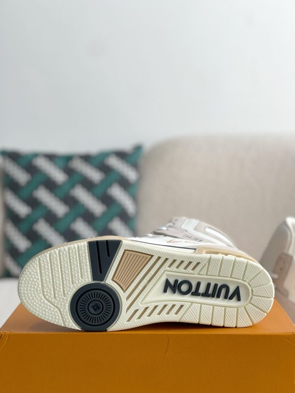 「#3112」LOUIS VUITTON TRAINER SNEAKERS - Image 5