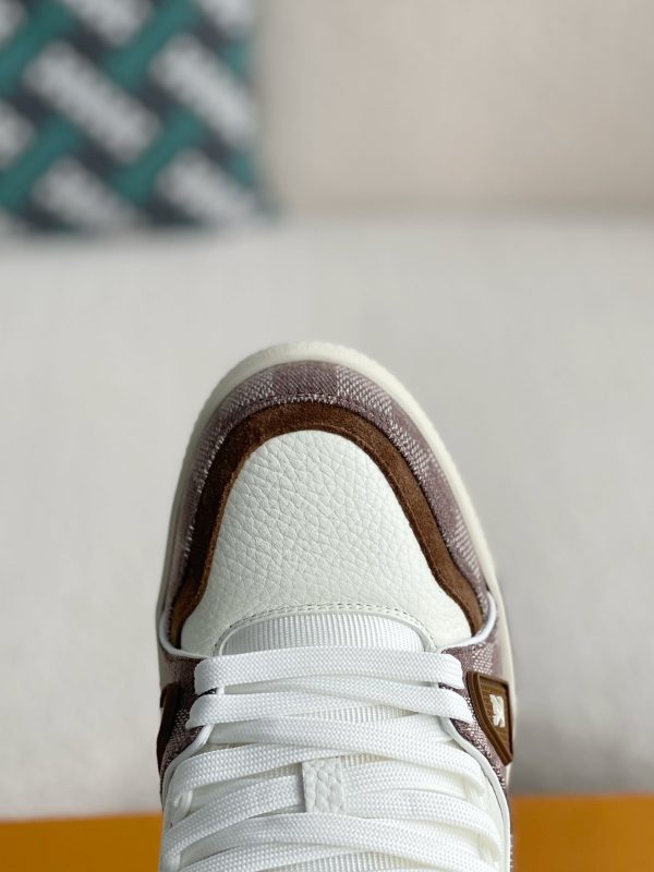 「#3135」 LOUIS VUITTON TRAINER SNEAKERS - Image 9