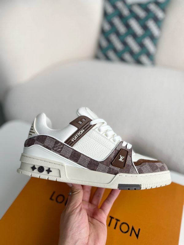 「#3135」 LOUIS VUITTON TRAINER SNEAKERS - Image 6