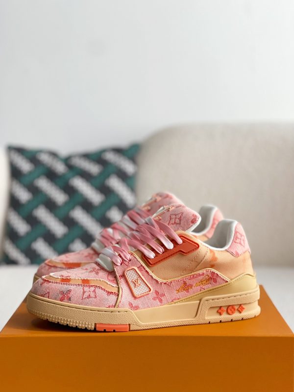 「#3141」 LOUIS VUITTON TRAINER SNEAKERS - Image 2