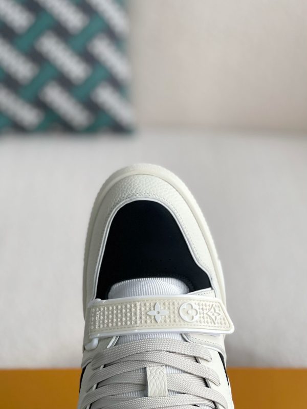 「#3192」LOUIS VUITTON SNEAKERS - Image 8
