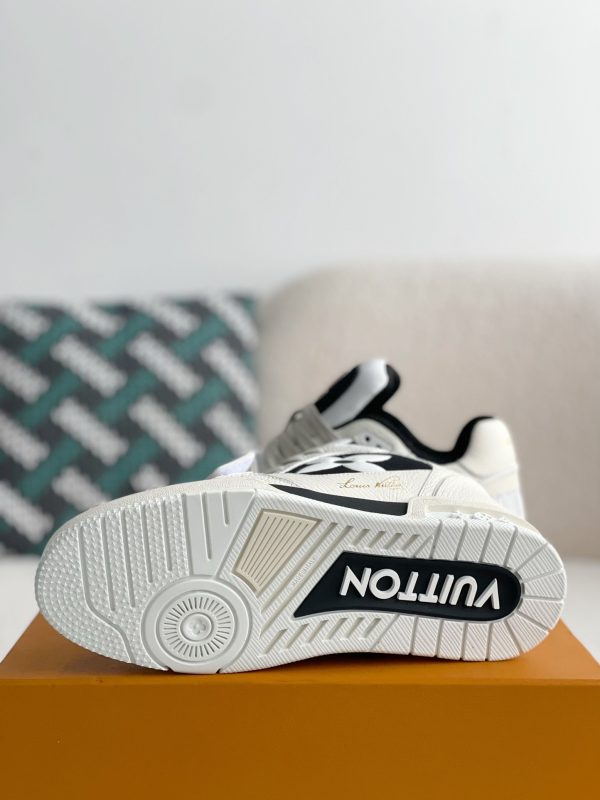 「#3192」LOUIS VUITTON SNEAKERS - Image 5