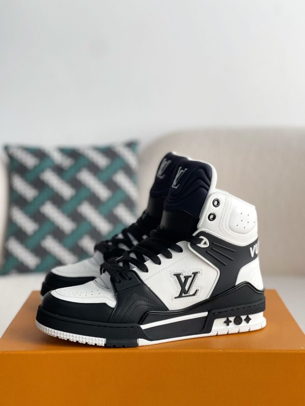 「#3195」LOUIS VUITTON TRAINER SNEAKERS - Image 2