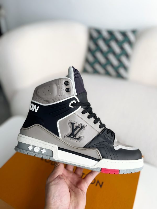 「#3196」LOUIS VUITTON TRAINER SNEAKERS - Image 6