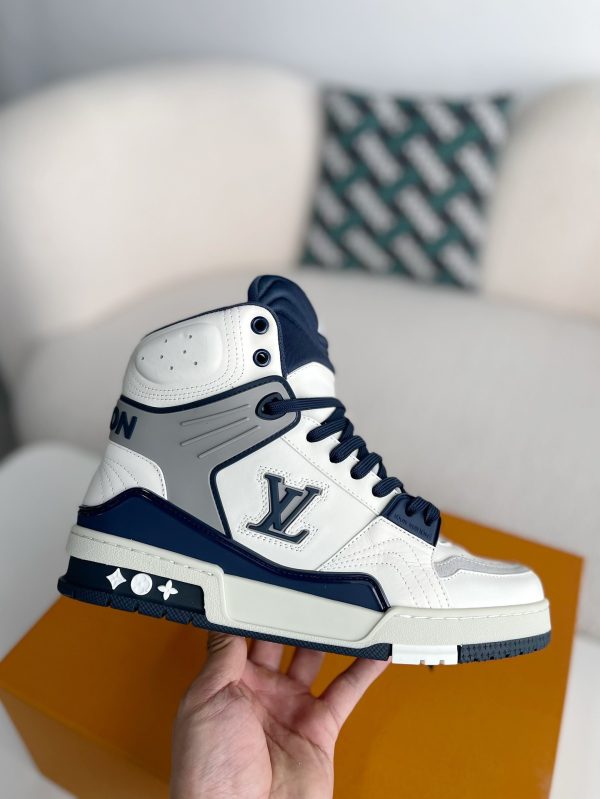 「#3197」LOUIS VUITTON TRAINER SNEAKERS - Image 6