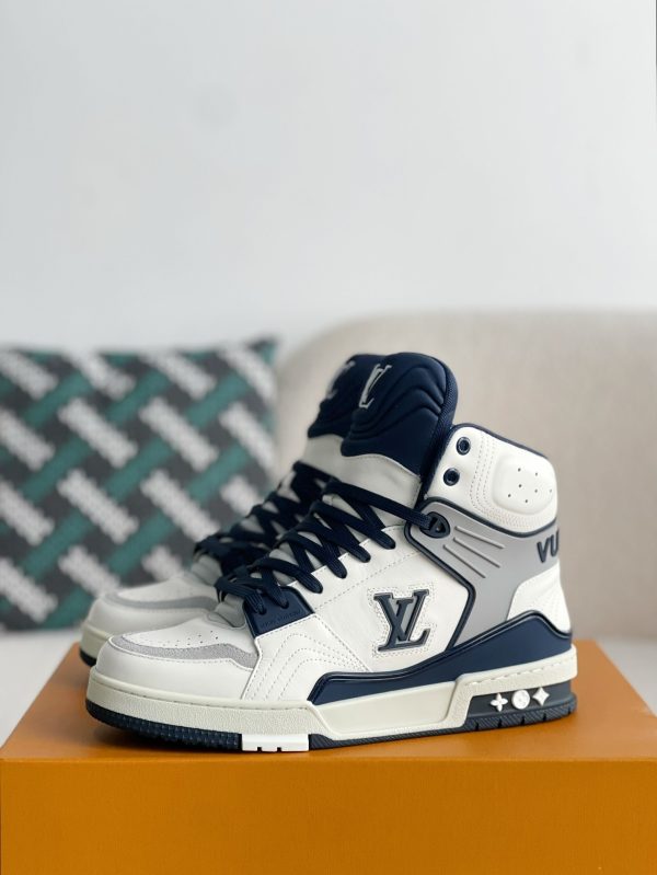 「#3197」LOUIS VUITTON TRAINER SNEAKERS - Image 2