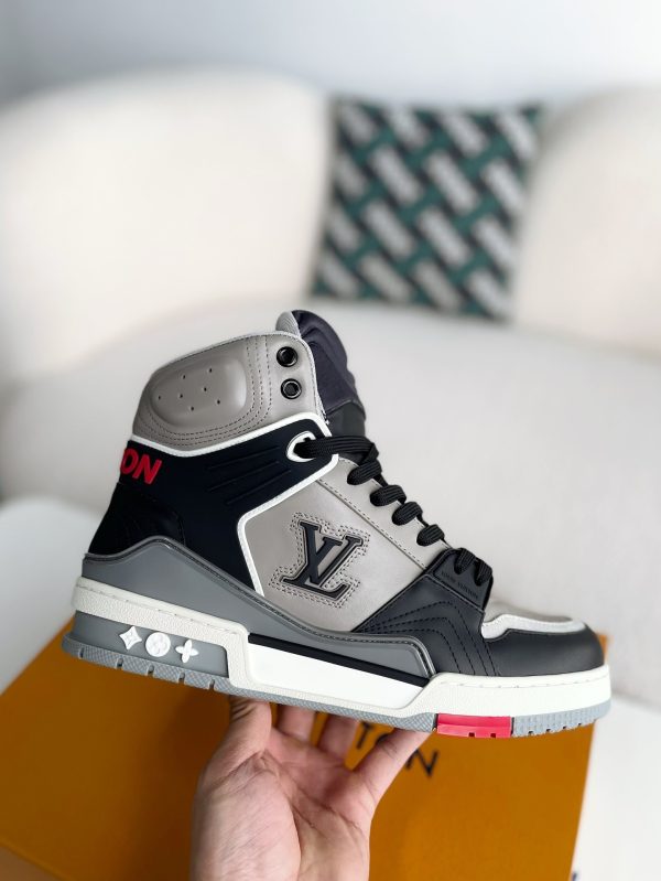 「#3198」LOUIS VUITTON TRAINER SNEAKERS - Image 6