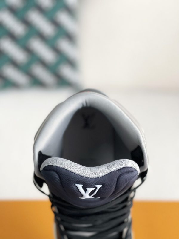 「#3198」LOUIS VUITTON TRAINER SNEAKERS - Image 10