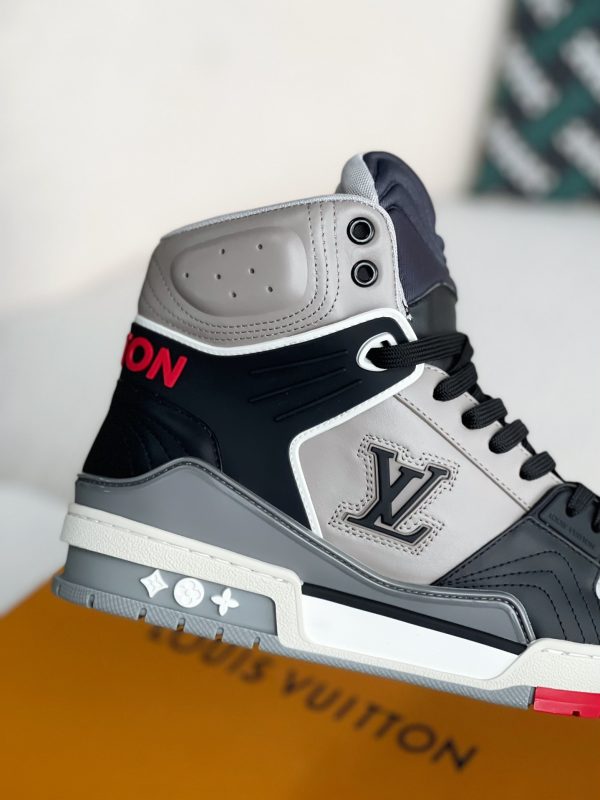 「#3198」LOUIS VUITTON TRAINER SNEAKERS - Image 7