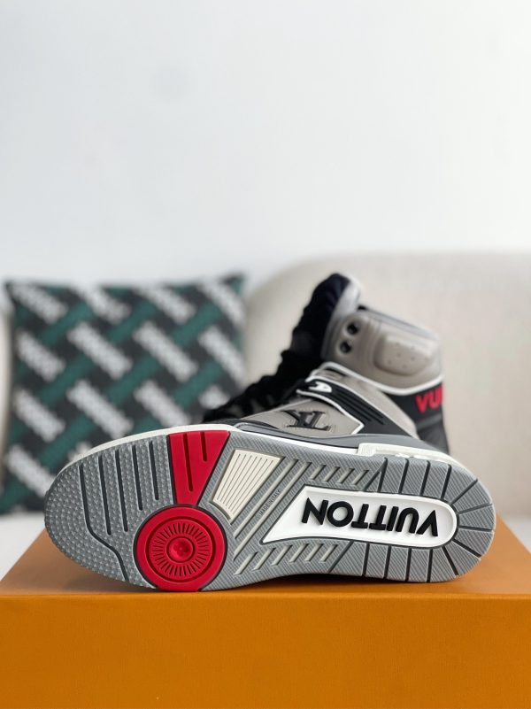 「#3198」LOUIS VUITTON TRAINER SNEAKERS - Image 5
