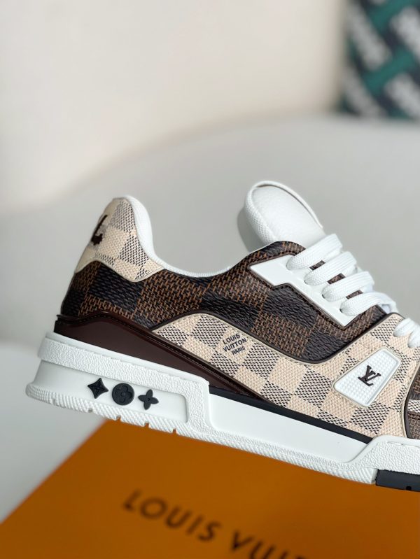 「#3226」 LOUIS VUITTON TRAINER SNEAKERS - Image 7
