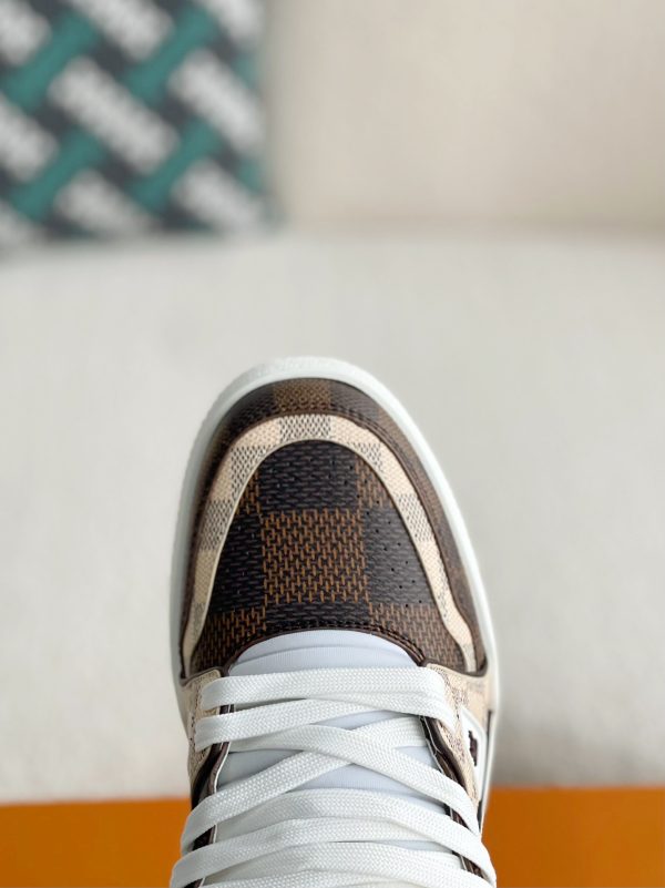 「#3226」 LOUIS VUITTON TRAINER SNEAKERS - Image 8